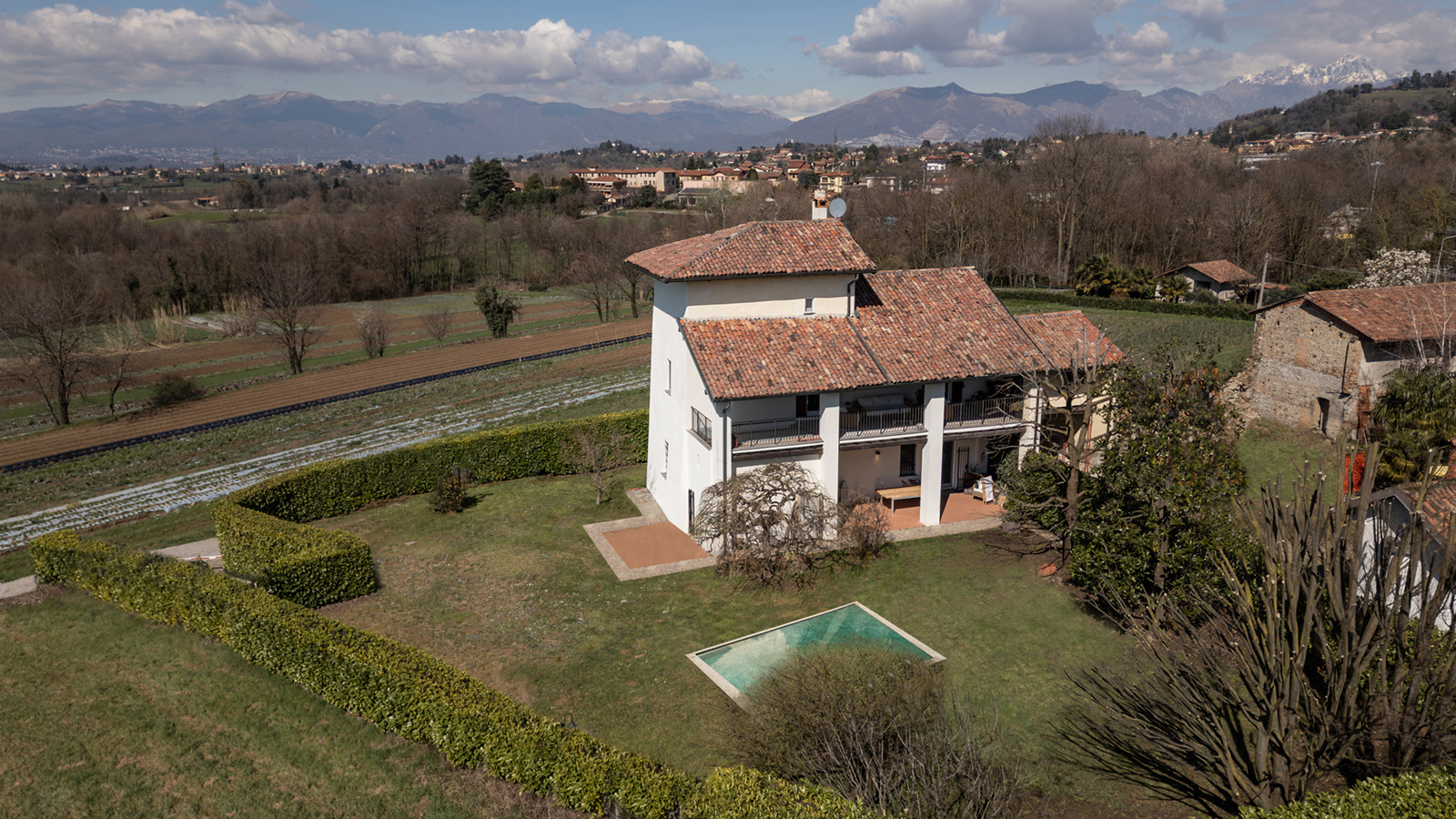 MONTICELLO FARMHOUSE – ITALY - 2